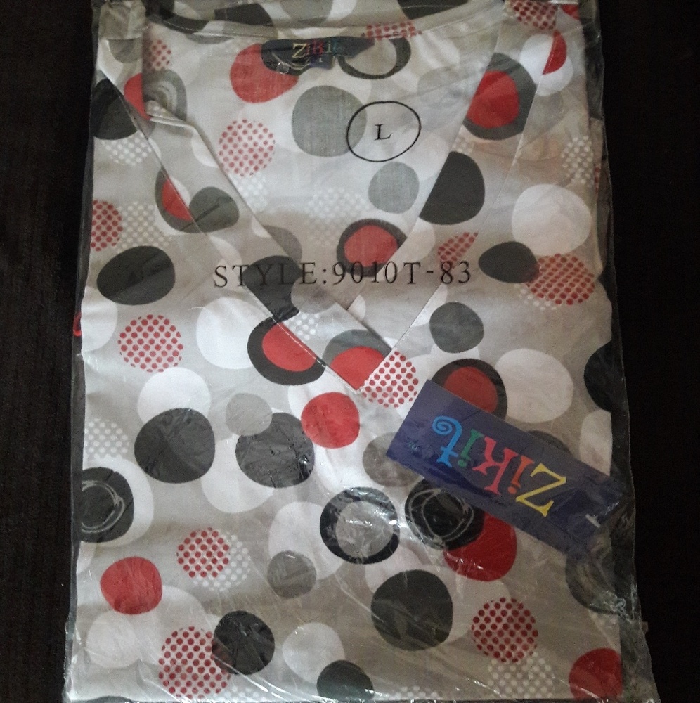 Scrub top